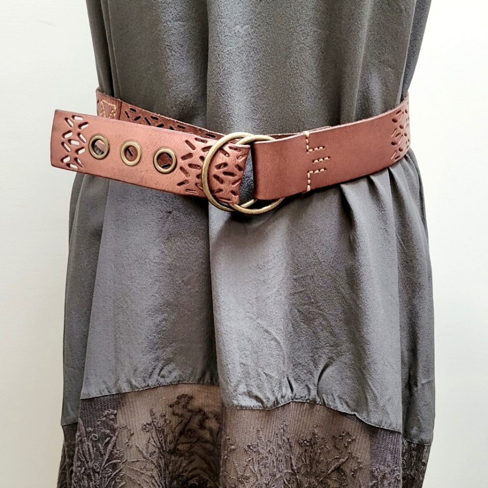 BED|stu brown leather belt size Medium